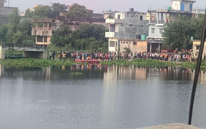 बरहवा तालमा हाम फालेर बेपत्ता पुरुषको दुई घण्टापछि शव फेला