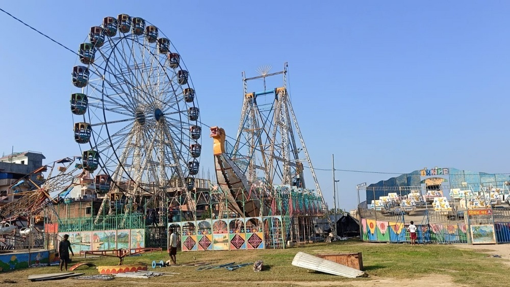 प्रशासनले रोक लगाएको रोटेपिङ बारहविघामा कसरी पुग्यो ?